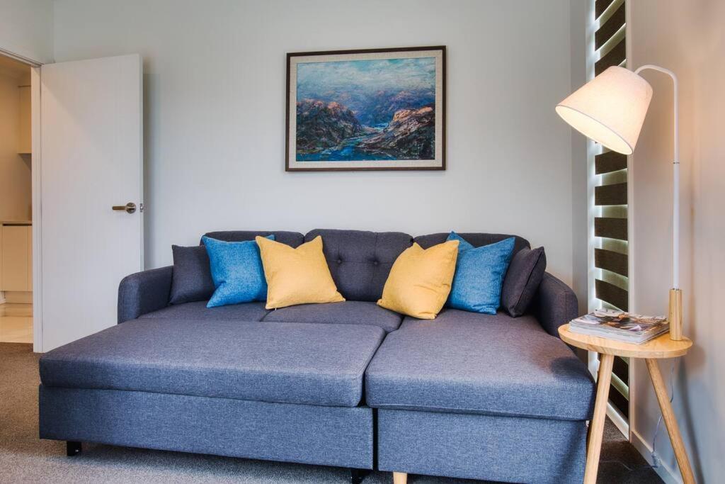 Cozy Retreat On Serene Street Hamilton Dış mekan fotoğraf