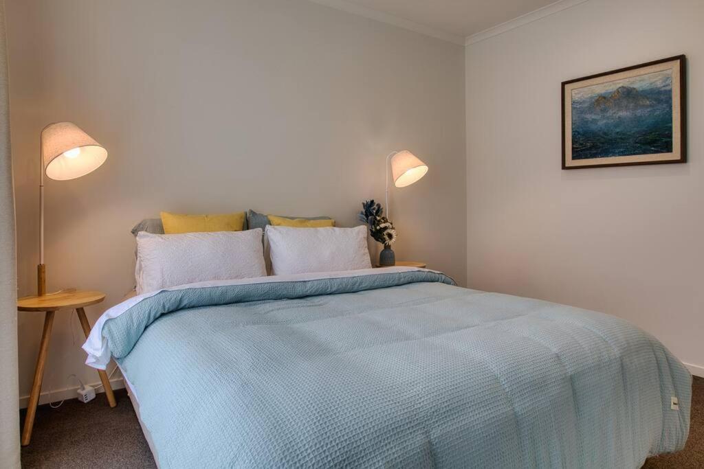 Cozy Retreat On Serene Street Hamilton Dış mekan fotoğraf