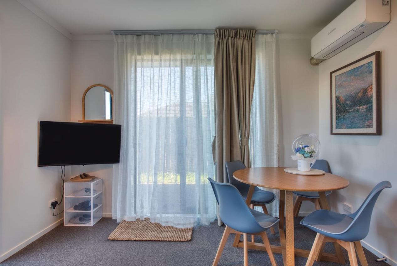 Cozy Retreat On Serene Street Hamilton Dış mekan fotoğraf